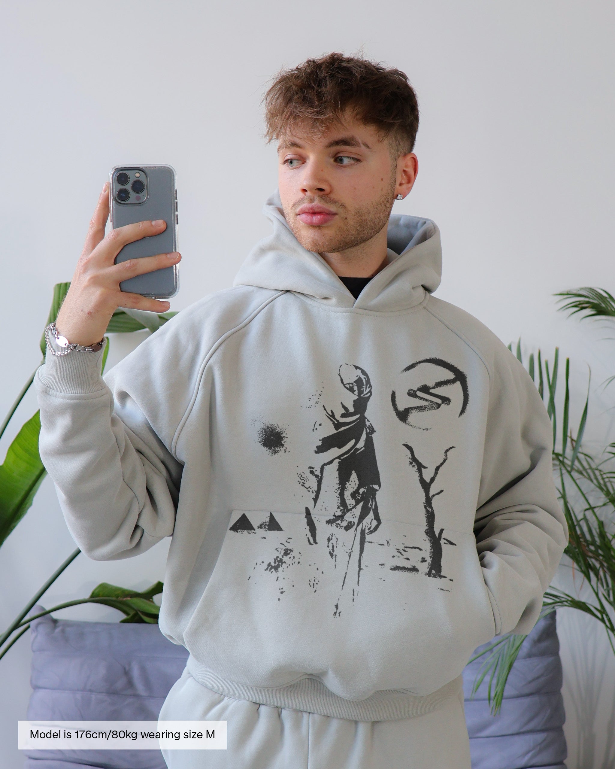 NOMAD HOODIE