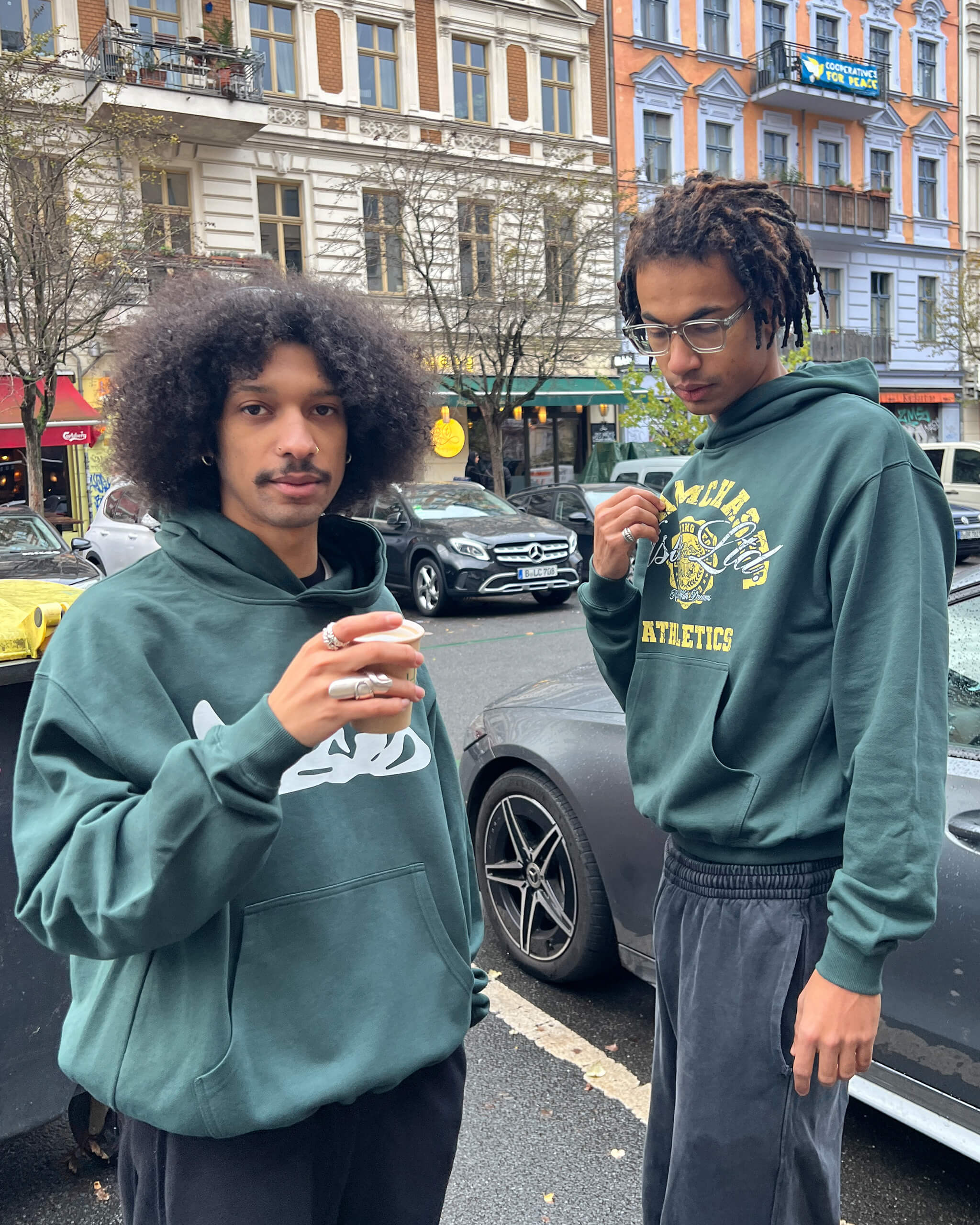 INAR LOGO HOODIE FOREST GREEN