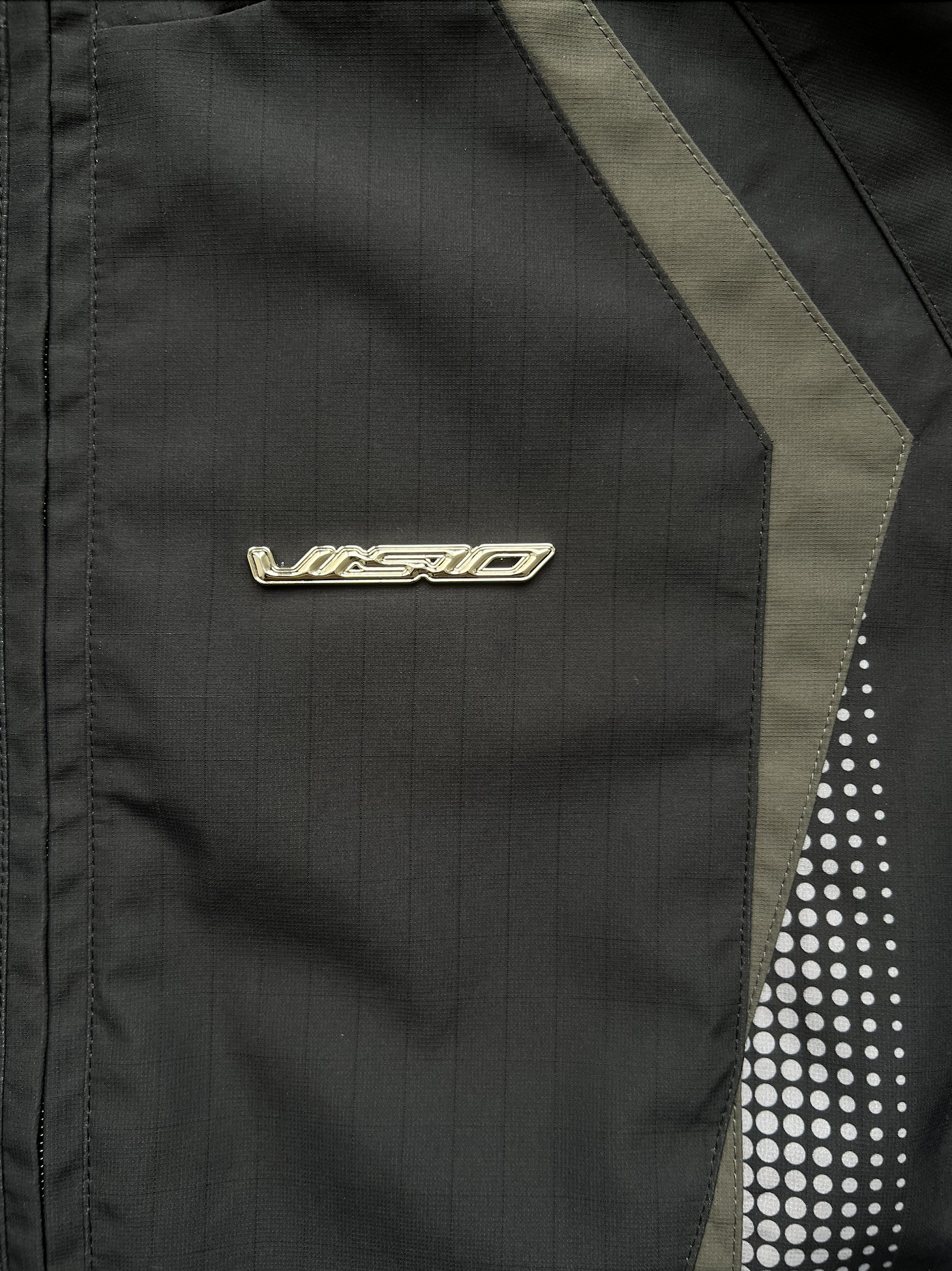 WATERPROOF TRACKJACKET