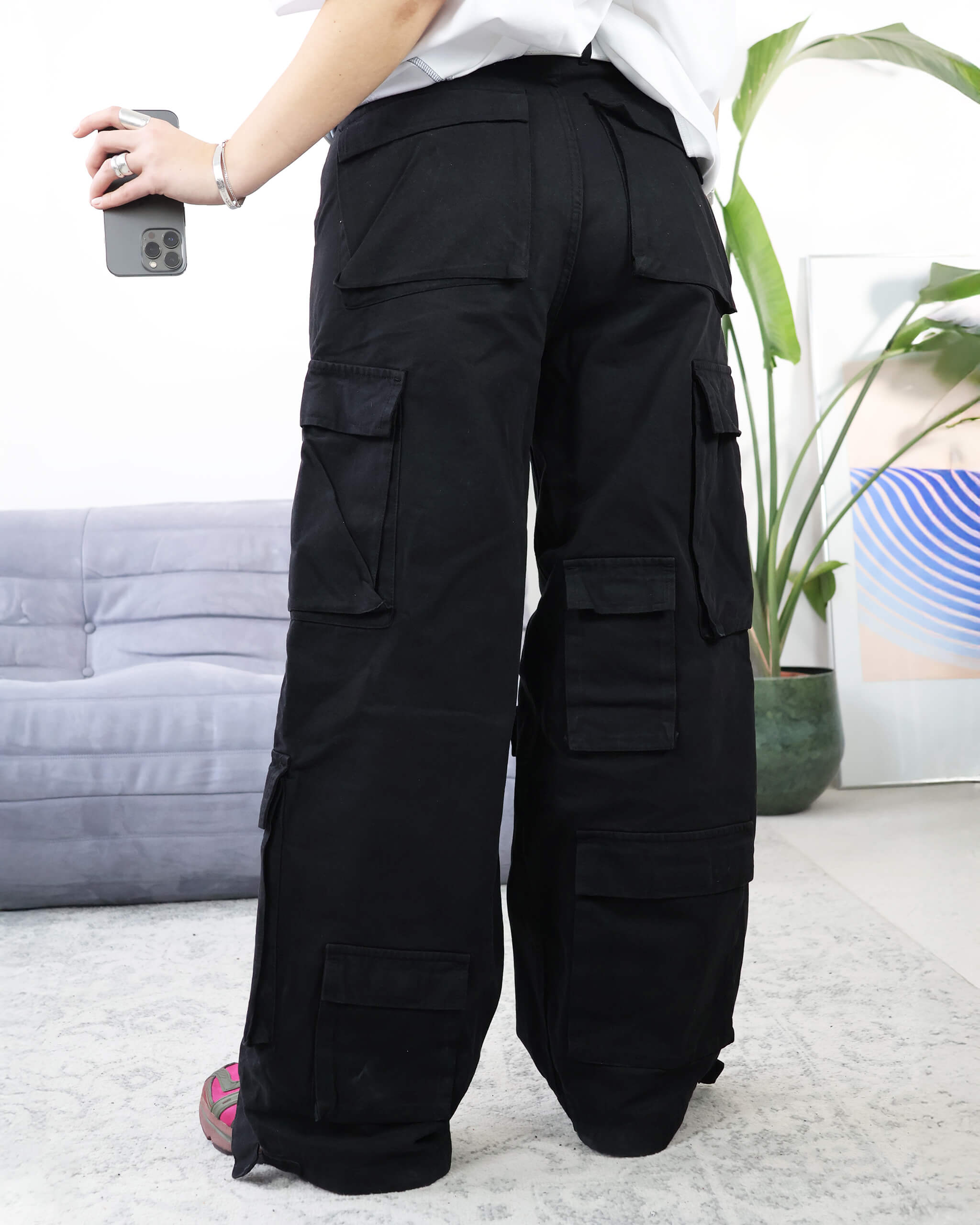 MULTI POCKET CARGO BLACK