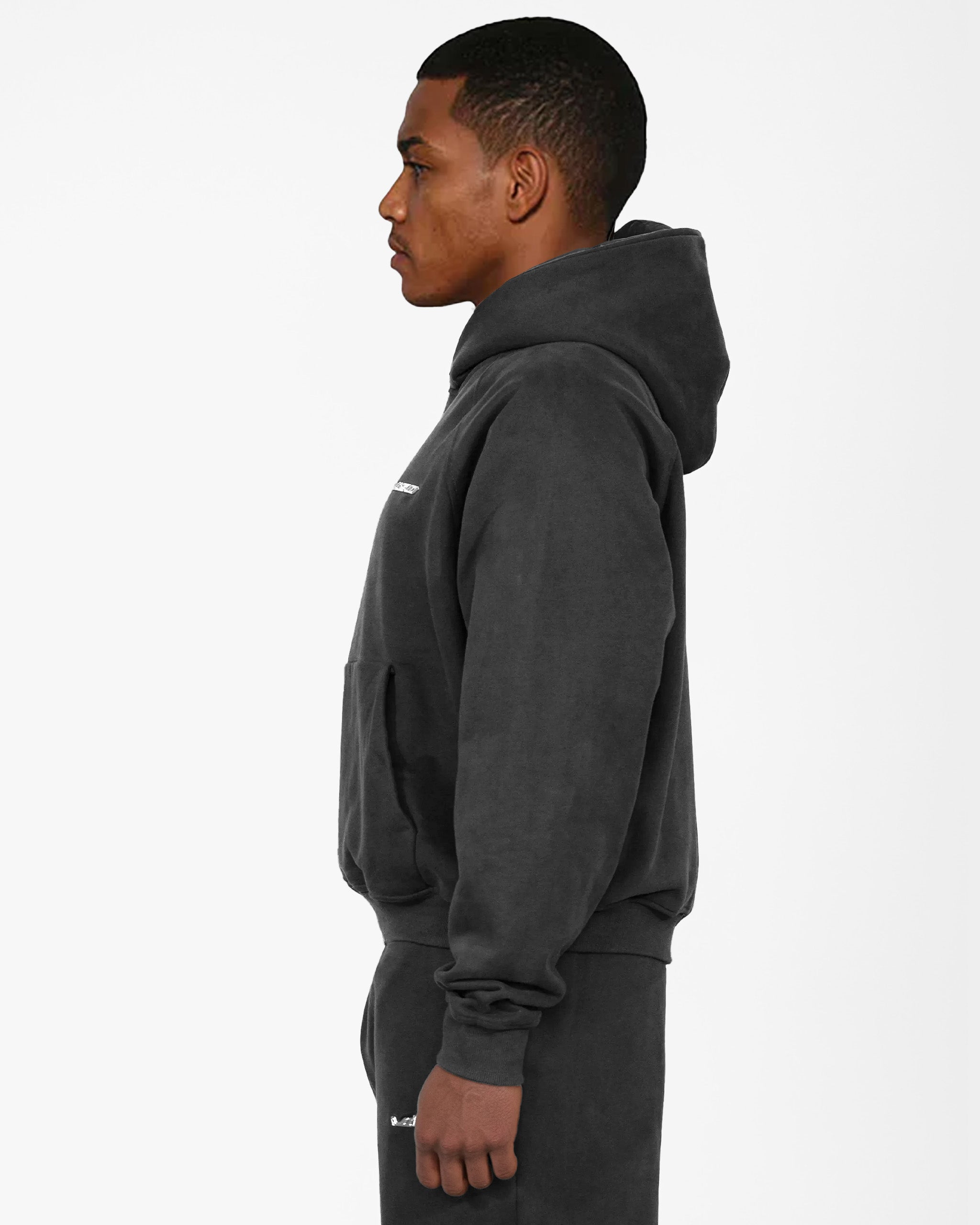 CORE HOODIE