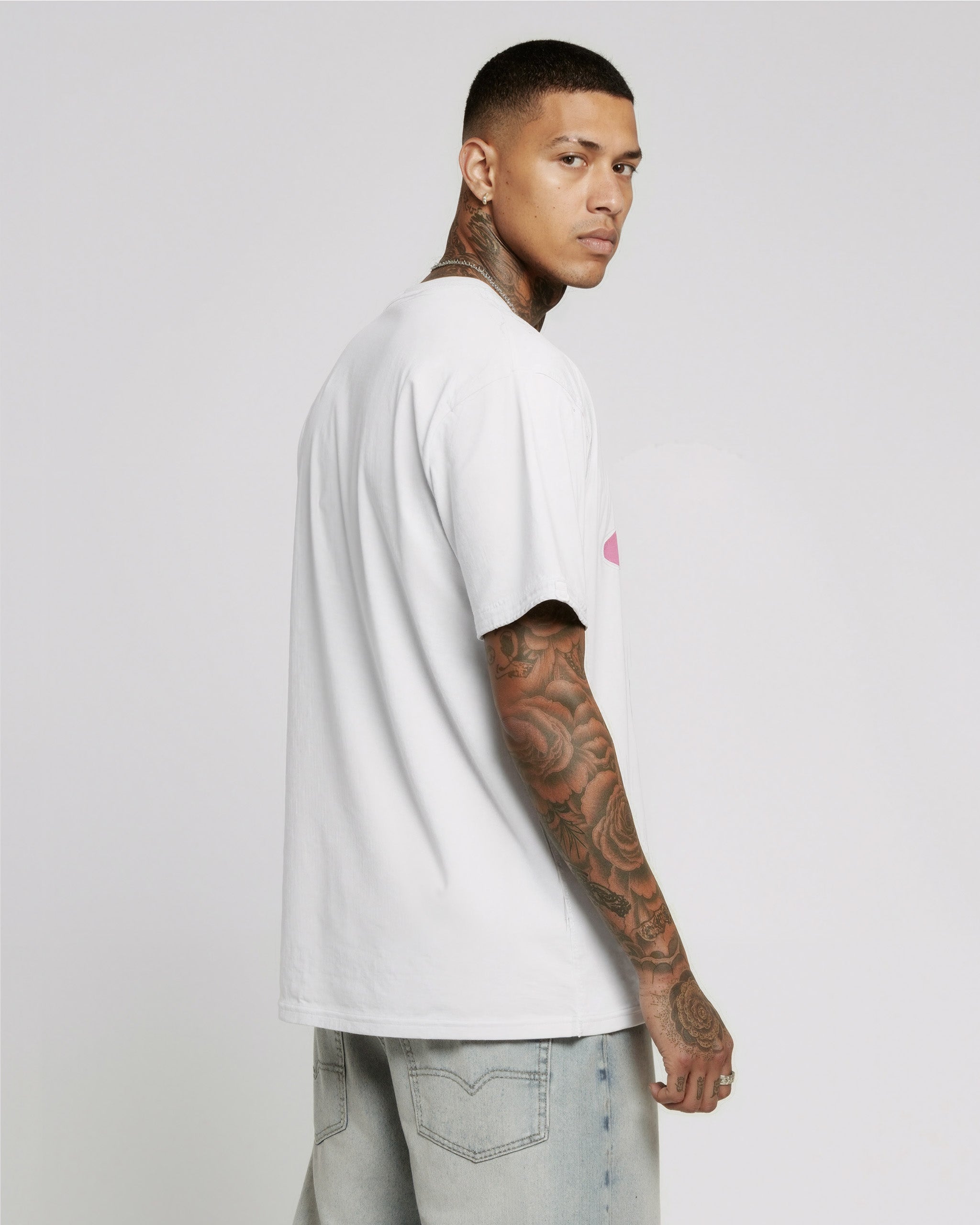 INAR TEE