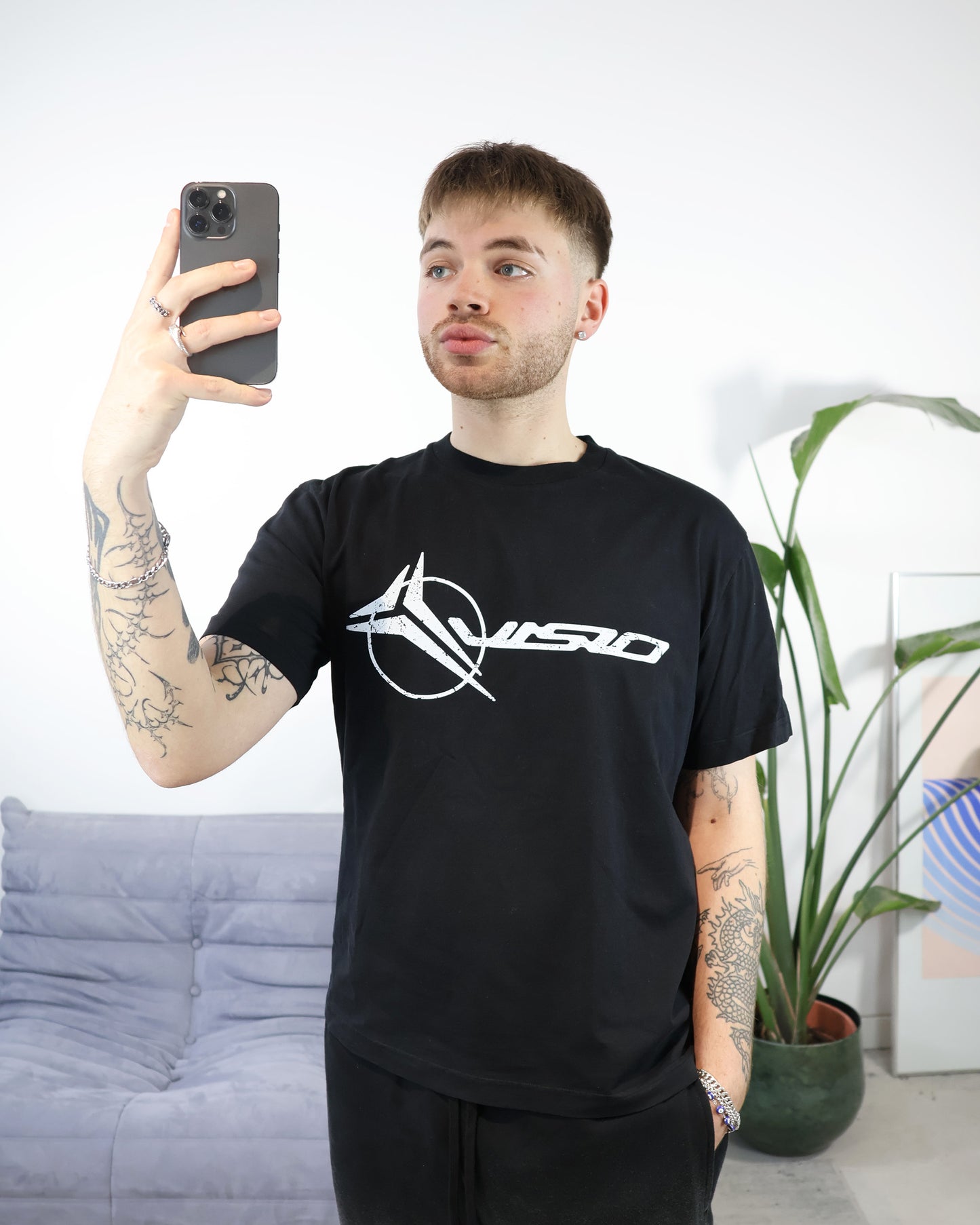 LOGO TEE BLACK