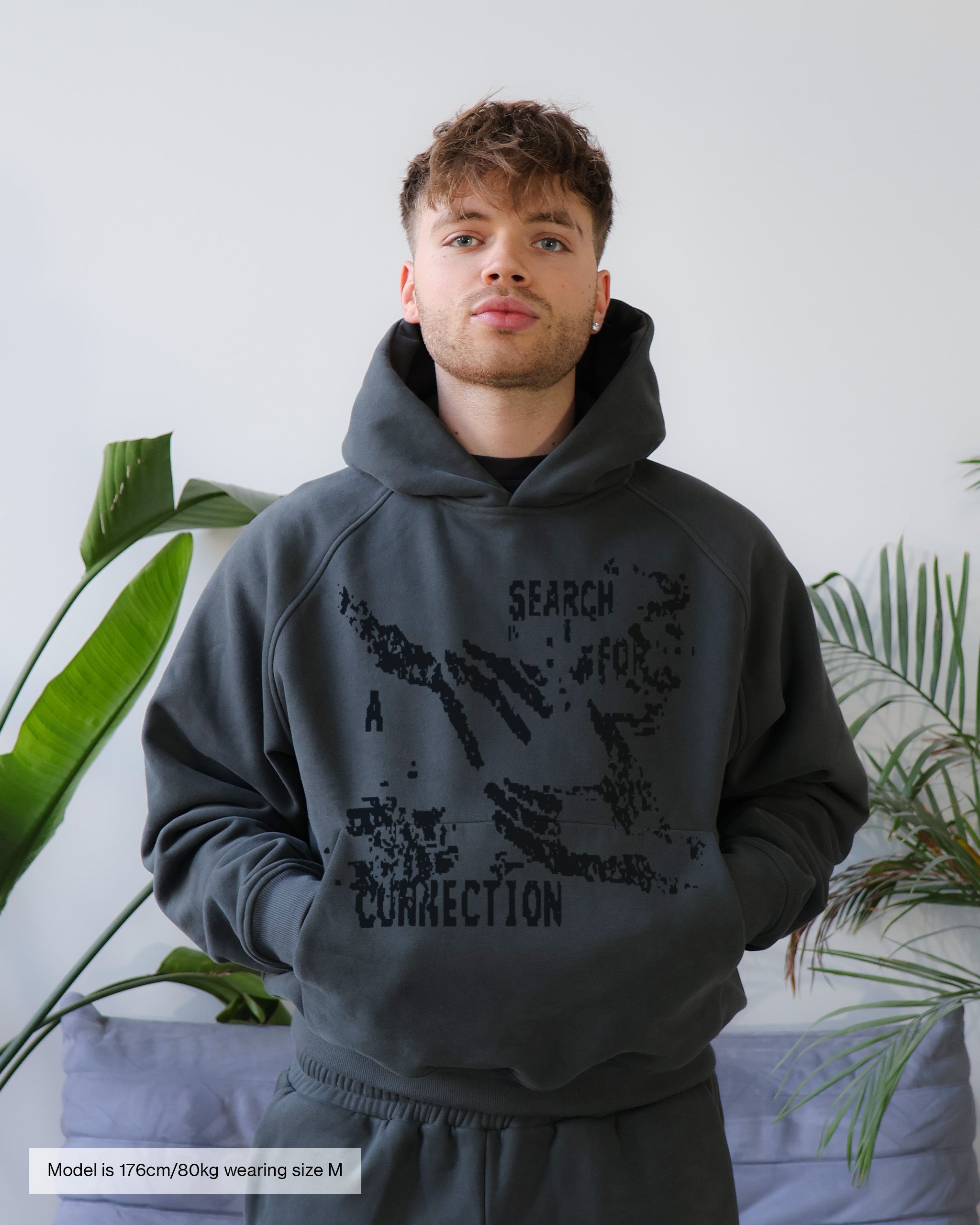 CONNECTION HOODIE