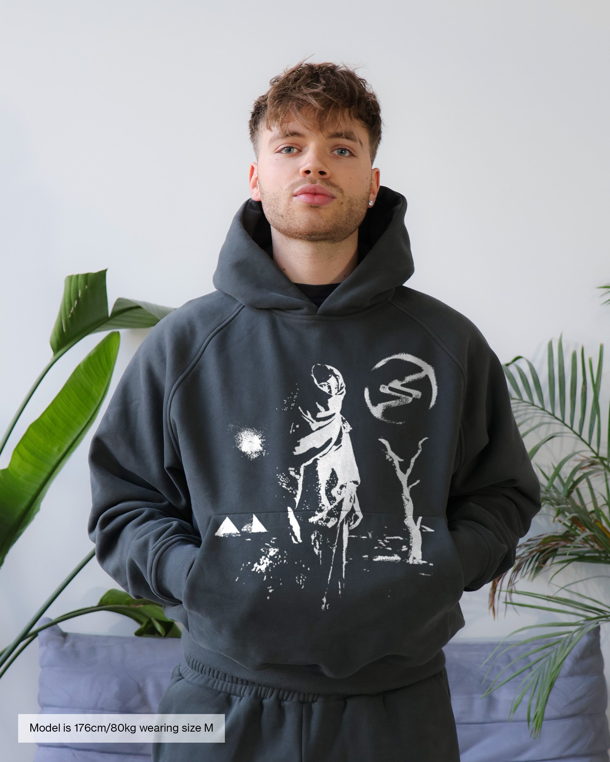 NOMAD HOODIE