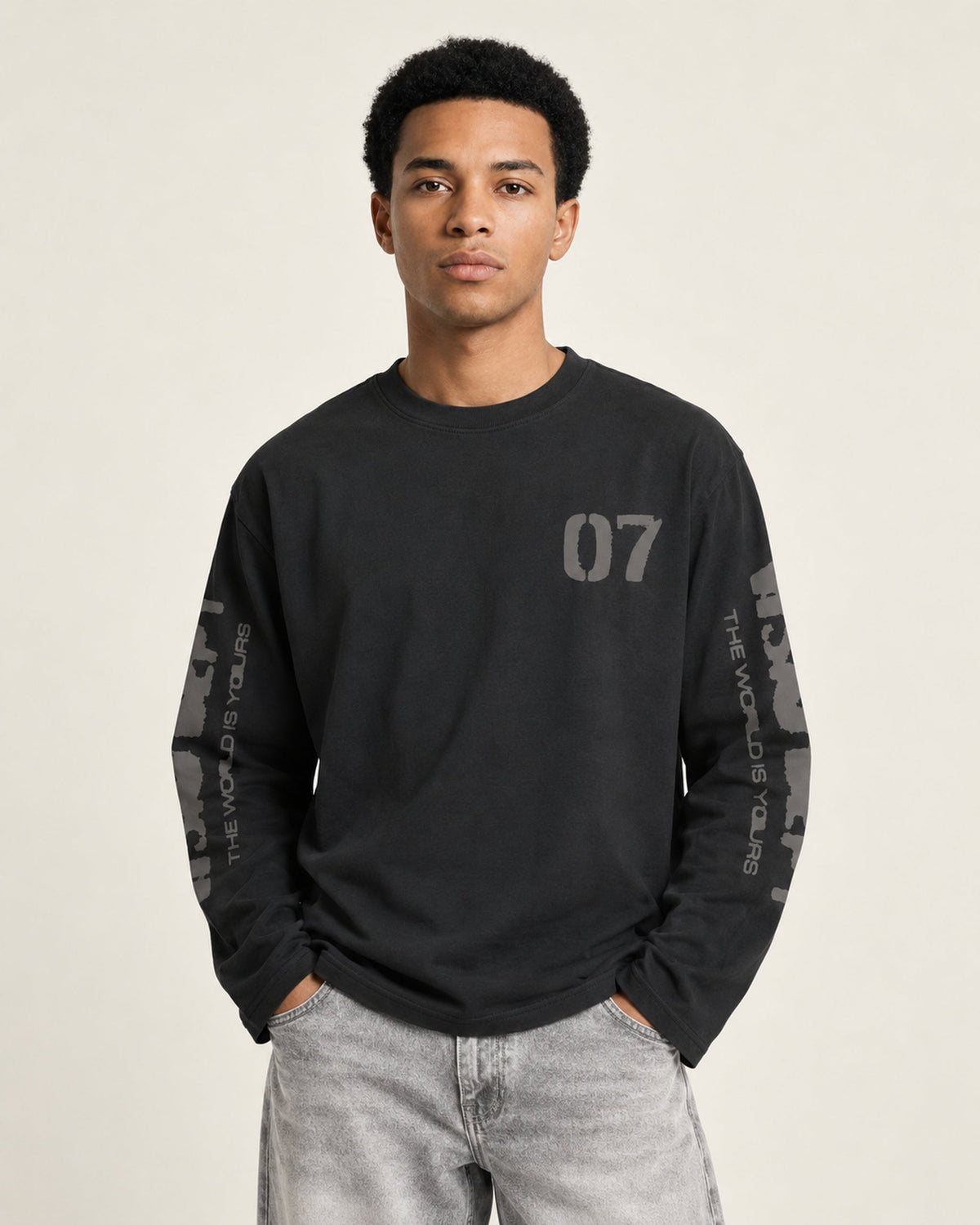 07 Longsleeve Black
