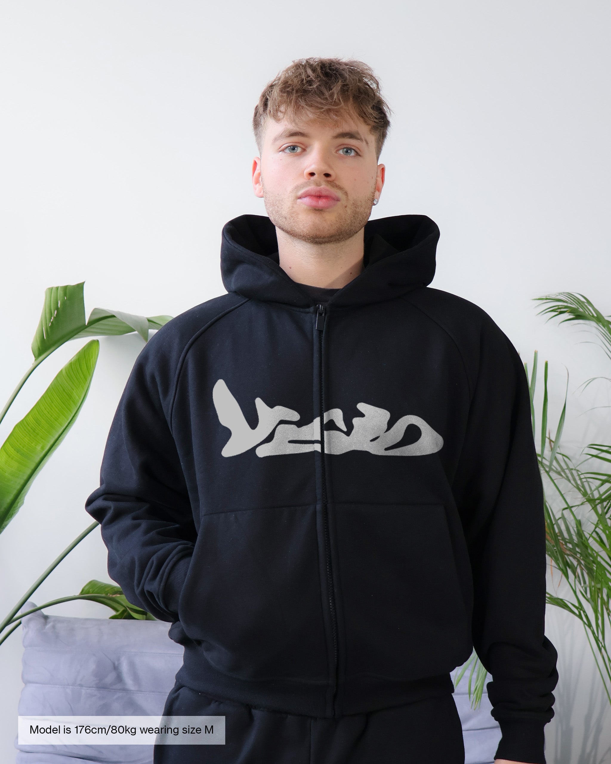 INAR ZIP-HOODIE