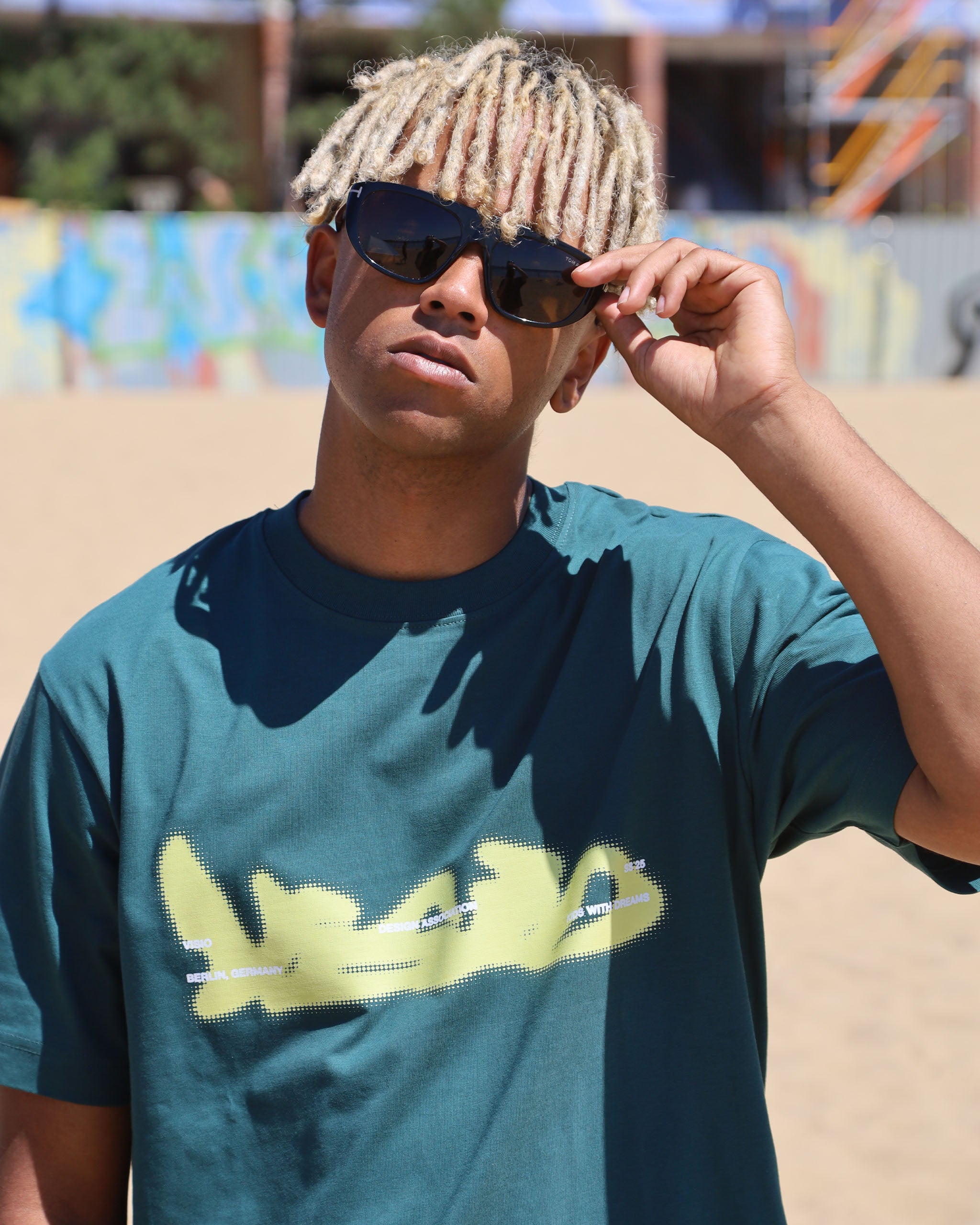 INAR TEE